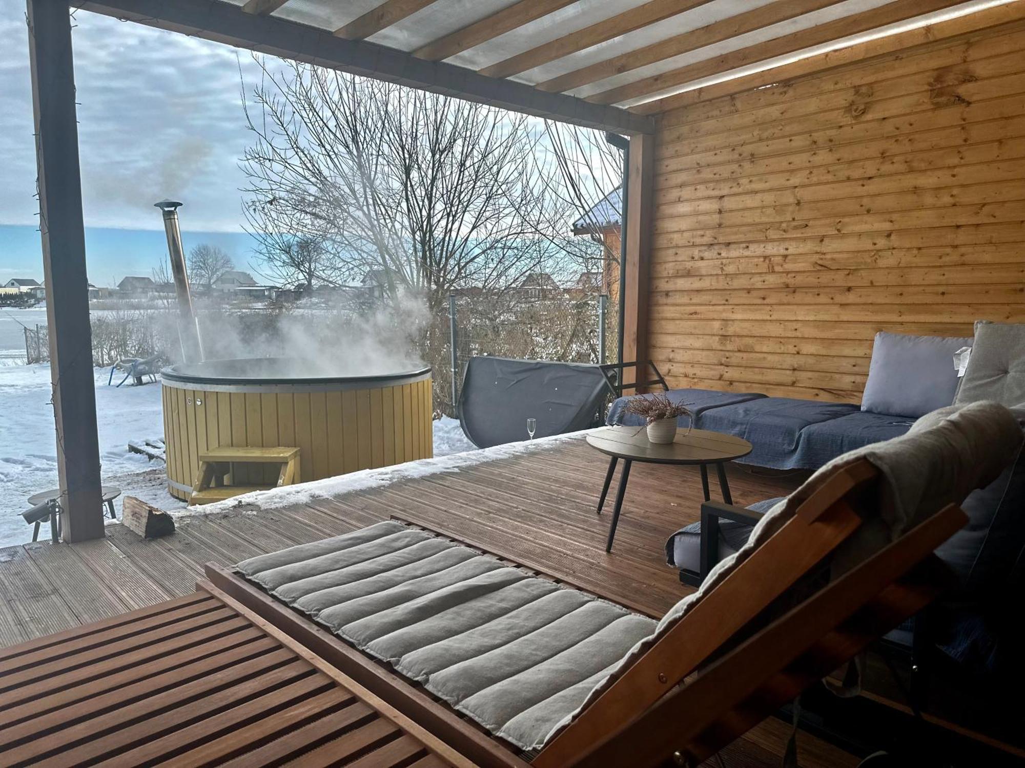 Relax House Nad Jeziorem Z Goraca Balia Villa Bieniowice Exteriör bild